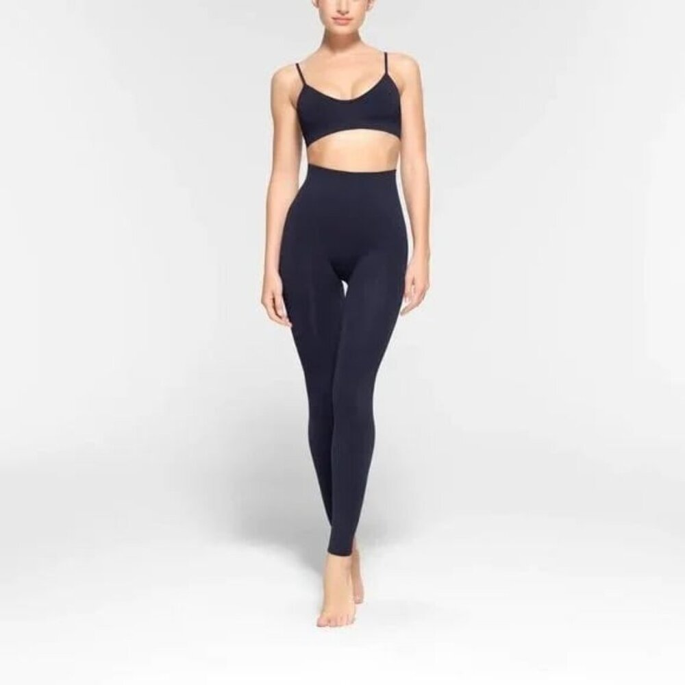 SKIMS Soft Smoothing Seamless Leggings Slimming Leggings Navy Blue Sz S NEW SOLD